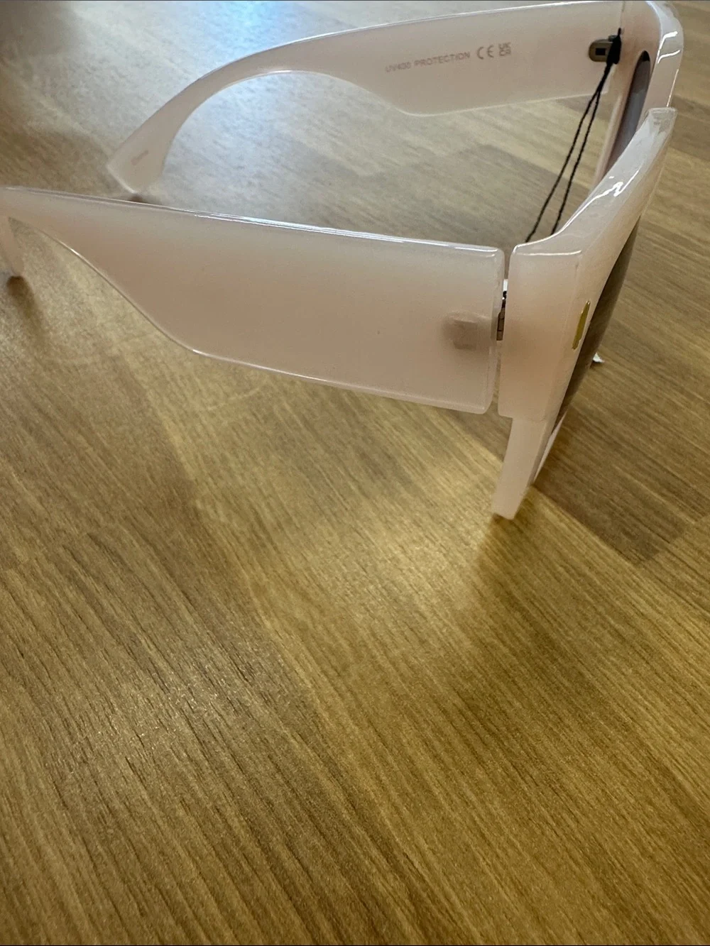 Stylish Pink Square Frame Sunglasses - Women Accessories